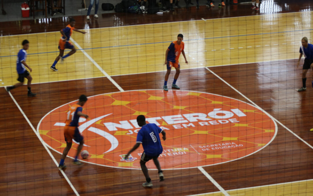 Centro de Treinamento Niterói joga em rede estreia com jogos do JEN