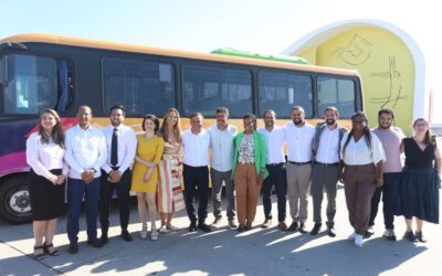 Ônibus temáticos levam alunos aos principais atrativos de Niterói